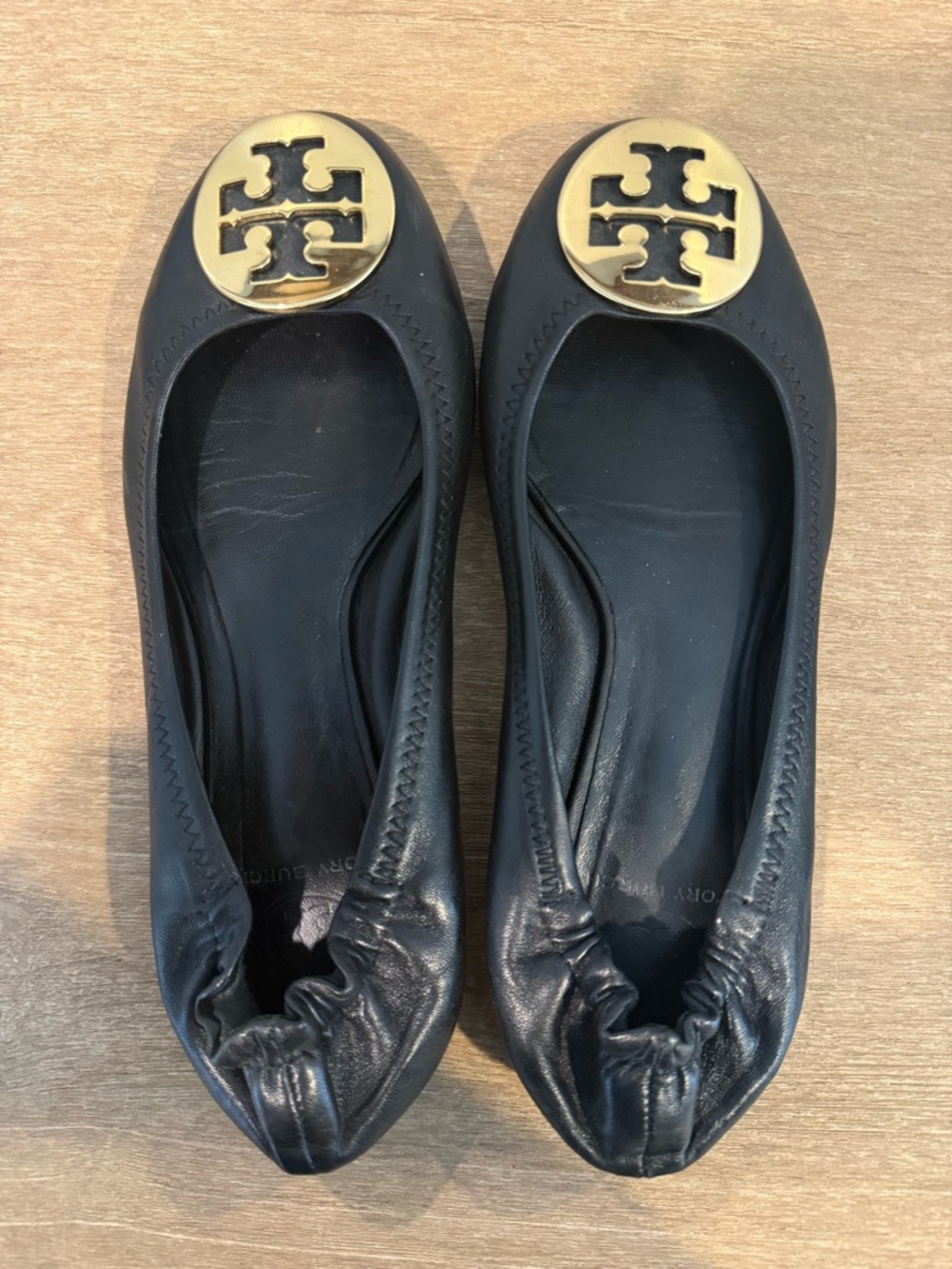 Tory Burch Black Leather Ballet Flats with Gold Logo Medallion
